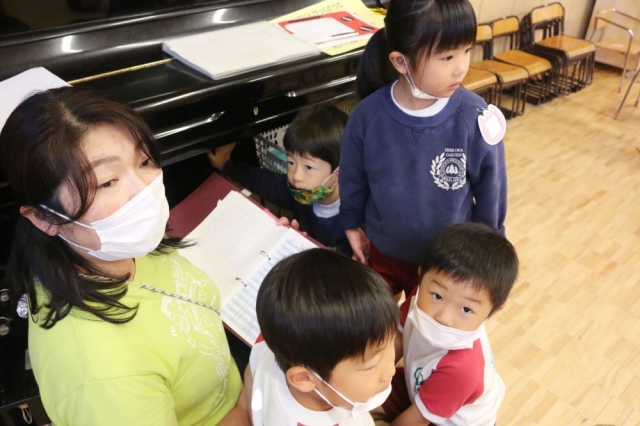 すぎのこ便り こいのぼりあがりました 杉之子幼稚園 すぎのこようちえん 横浜市西区