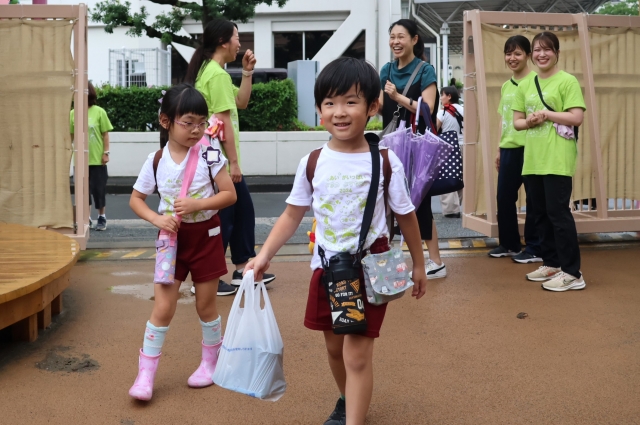 すぎのこ便り : こいのぼりあがりました!! - 杉之子幼稚園（すぎのこようちえん）横浜市西区